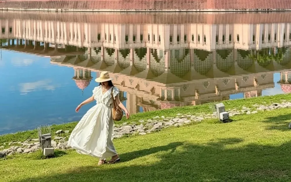 Đi Malaysia Mặc Gì? Gợi Ý Lên Đồ Du Lịch Mặc Đẹp, Hợp Văn Hóa - 4