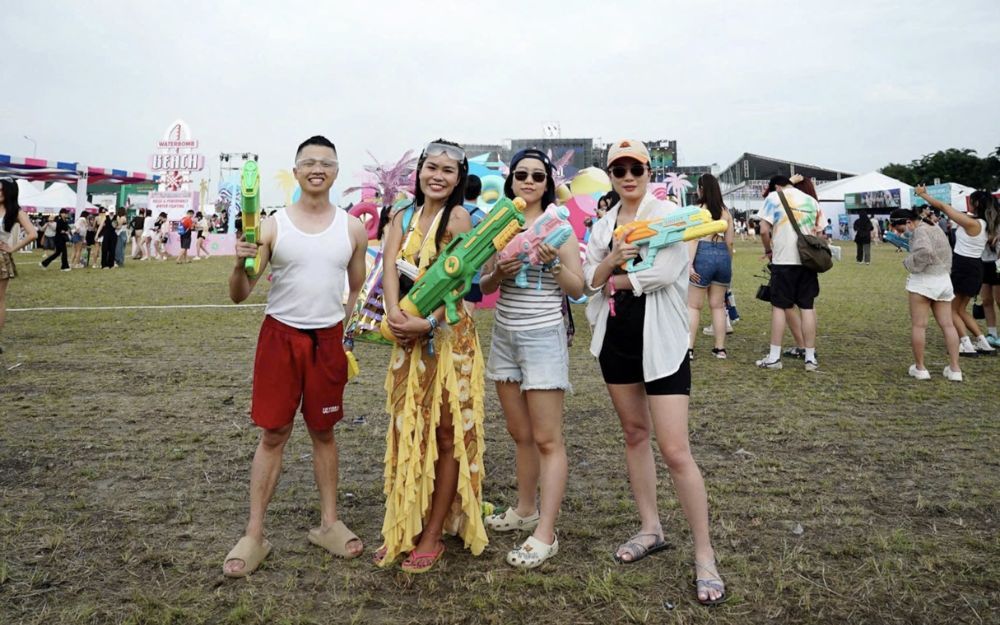 Đi Waterbomb Nên Mặc Gì? Top 10+ Outfit Cháy Phố Cho Nam Và Nữ - 1
