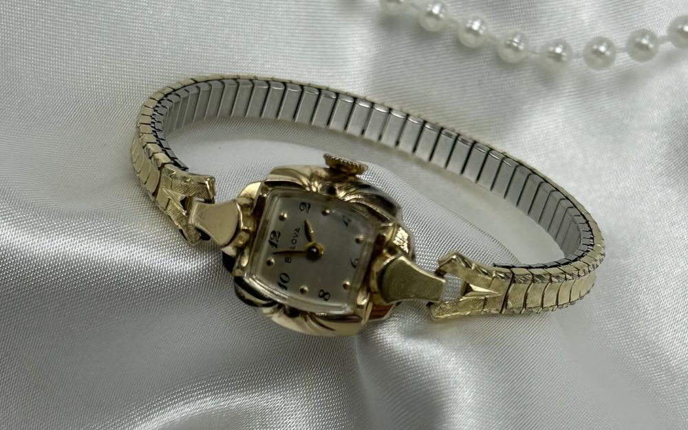 Đồng Hồ Bulova Cổ Automatic: Lịch Sử, Giá Bán Và Cách Săn Tìm - 2