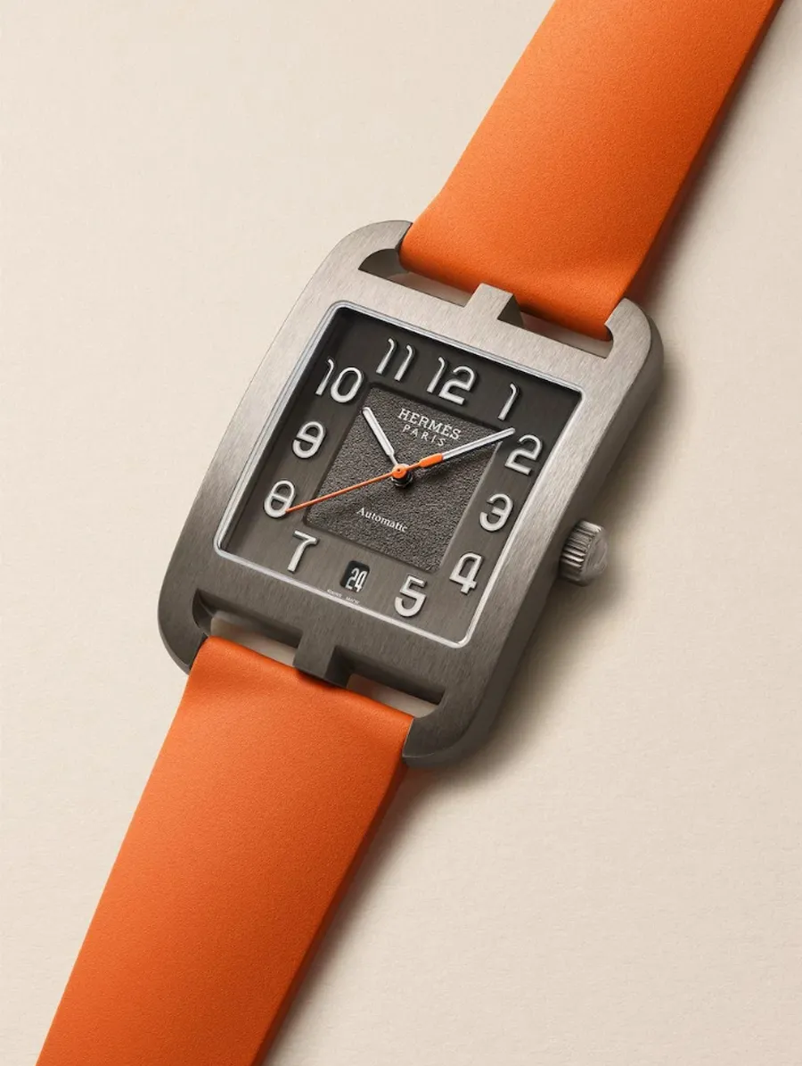 Hermès Cape Cod Titanium 41mm: Khi chất liệu hiện đại gặp thiết kế kinh điển