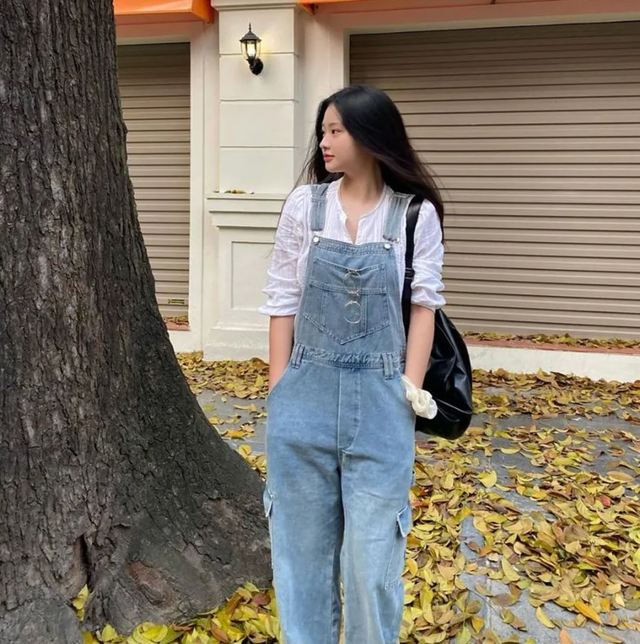 Quần hoặc váy yếm hai dây