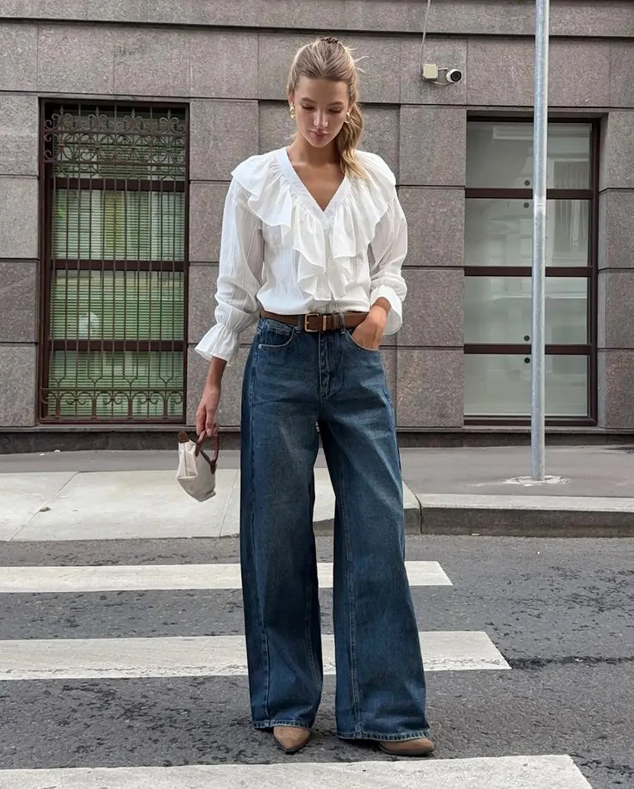 Áo blouse phối quần jean cạp cao