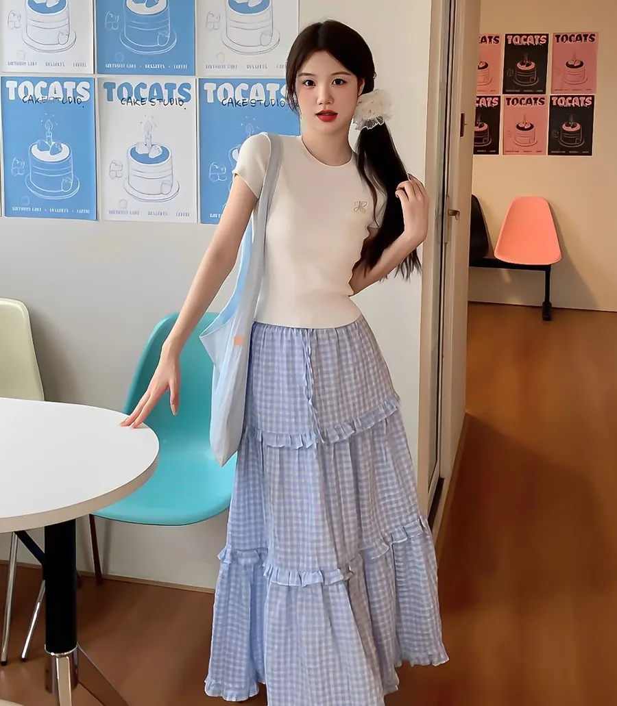 Chân váy midi phối áo kiểu