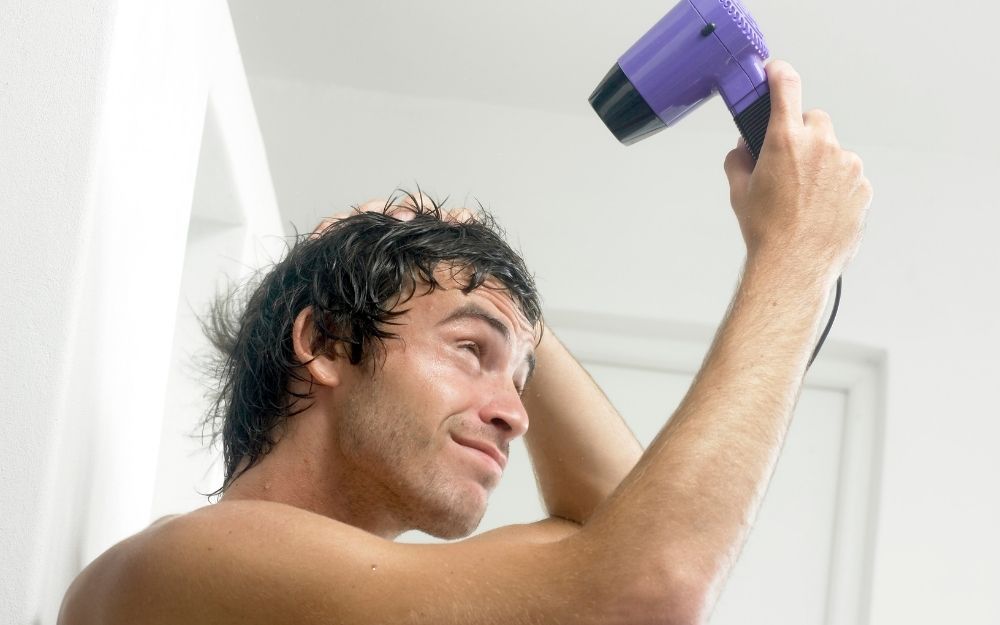 Có Nên Để Sáp Vuốt Tóc Qua Đêm Không? Cách Khắc Phục Bạn Cần Biết - 5