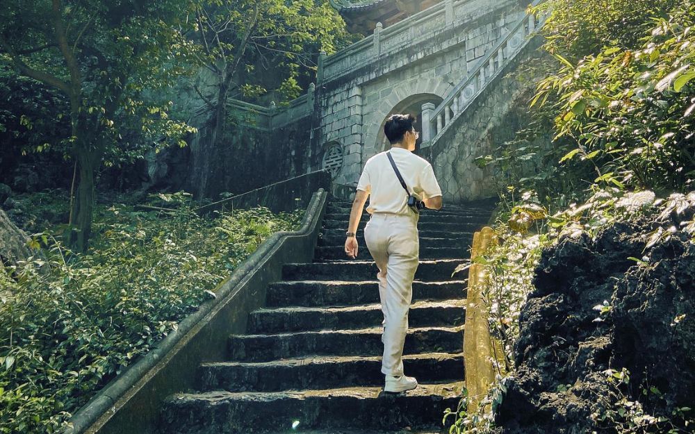 Đi Tuyệt Tình Cốc Nên Mặc Gì? Top 15 Outfit Sống Ảo Đỉnh Cho Nam Nữ - 12