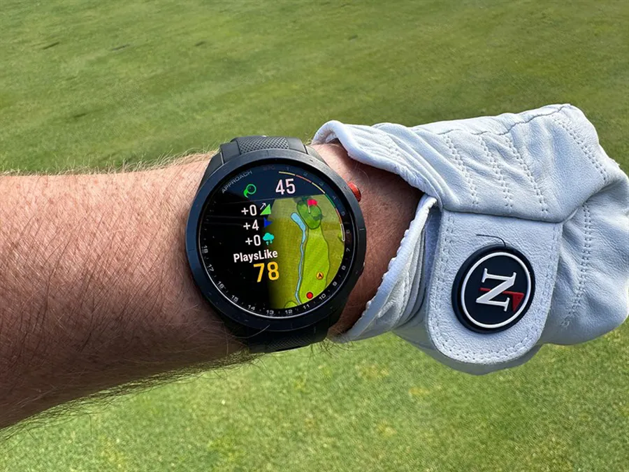 Garmin Approach S70