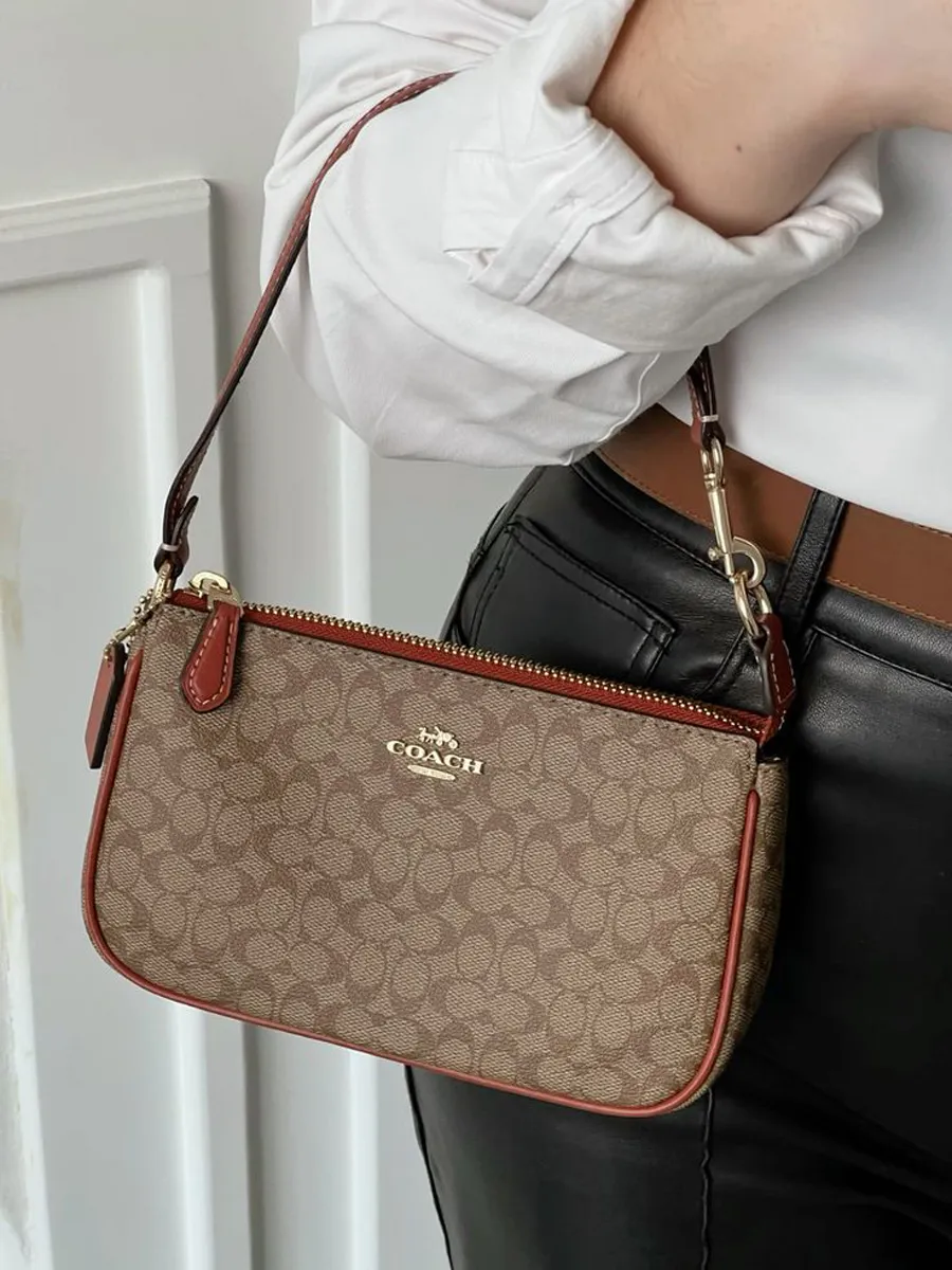 Túi Coach Teri Shoulder Bag
