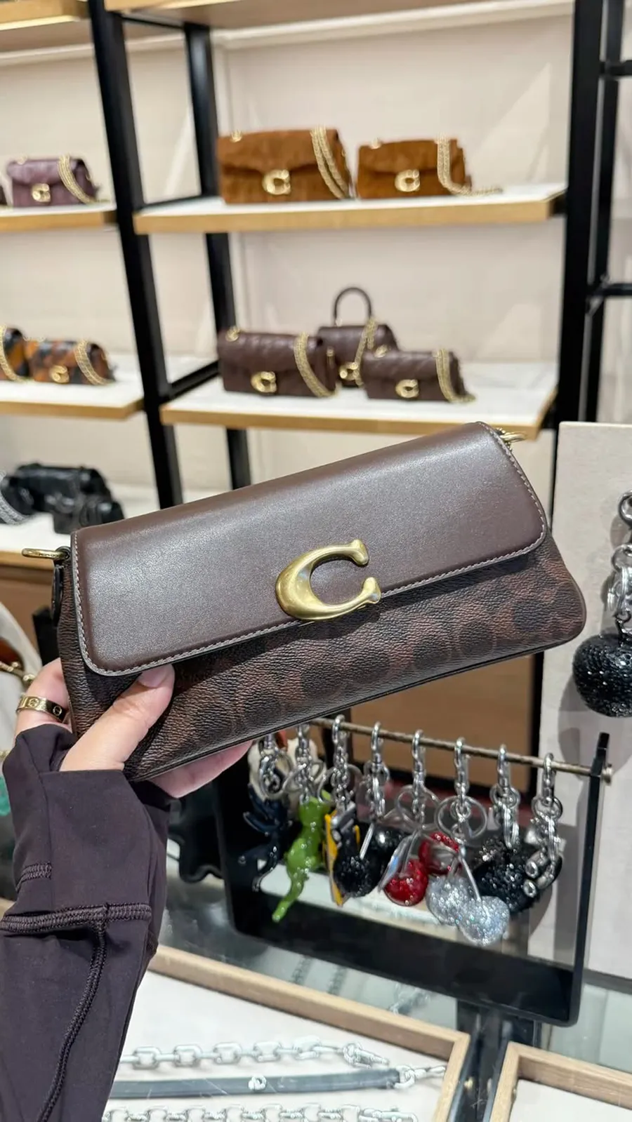 Cửa hàng flagship chính thức của Coach tại TTTM