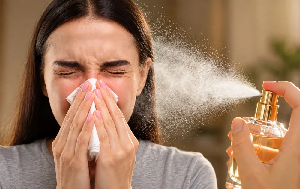 Dấu hiệu nhận biết cơ thể đang bị kích ứng do nước hoa