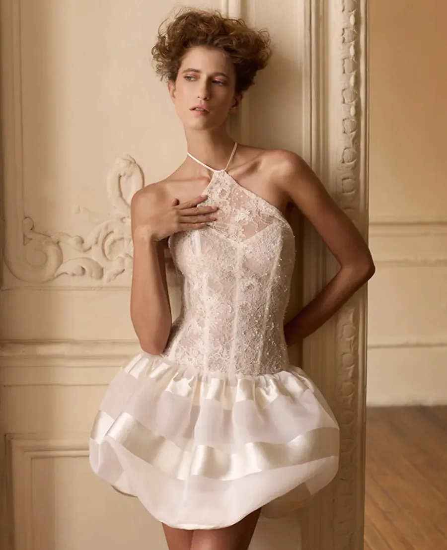 xu hướng váy cưới tại New York Bridal Fashion Week 2027