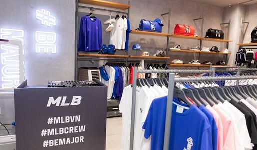 mua-cac-dong-san-pham-chinh-hang-hieu-mlb-tai-viet-nam