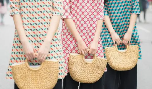 goi-y-chon-tui-xach-mang-voi-ao-dai-sang-trong-va-thoi-trang