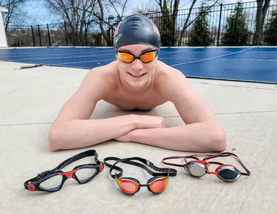 Top 10 thương hiệu kính bơi nổi tiếng hàng đầu thế giới 