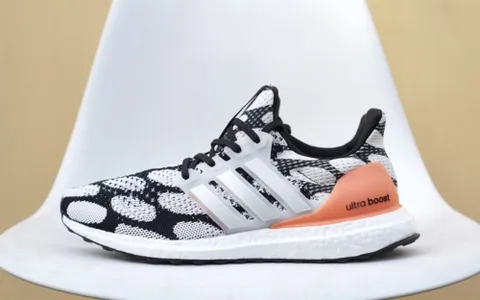 5 Cách Phân Biệt Adidas Ultra Boost Thật Và Giả Đơn Giản, Hiệu Quả