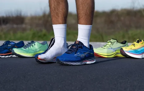 Review Các Dòng Giày Cầu Lông Mizuno Nổi Bật Hiện Nay 