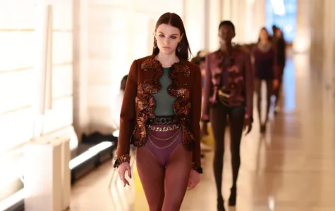 Marc Jacobs SS27: 4 Phút Khuấy Đảo Làng Mốt Của "King of New York"