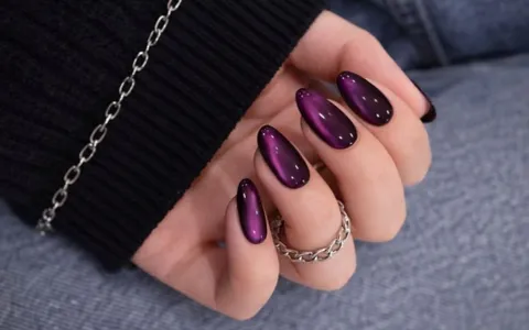 Top 30+ Mẫu Nail Tím Mắt Mèo Sang Chảnh, Cuốn Hút Năm 2026