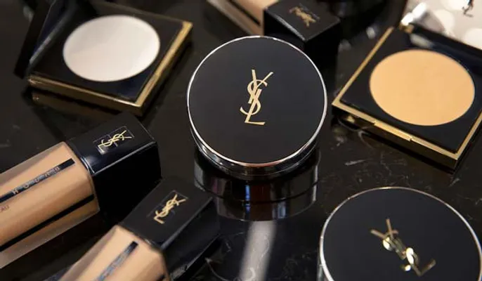 Review top 3 phấn nước YSL cushion chính hãng mịn vô cùng đẹp - 1