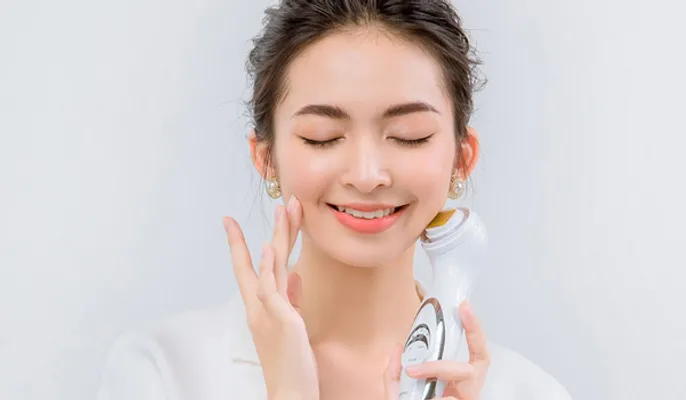 Máy massage ion đẩy tinh chất là gì? Review 7 máy đẩy tinh chất thấm sâu vào da - 1