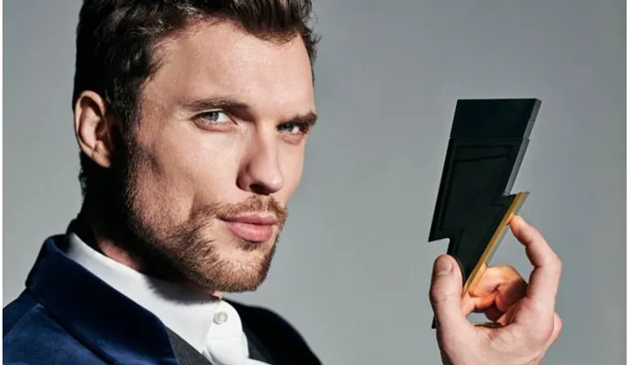 Bad Boy dùng nước hoa gì? Top 11+ mùi hương rất tuyệt cho những gã trai hư - 1