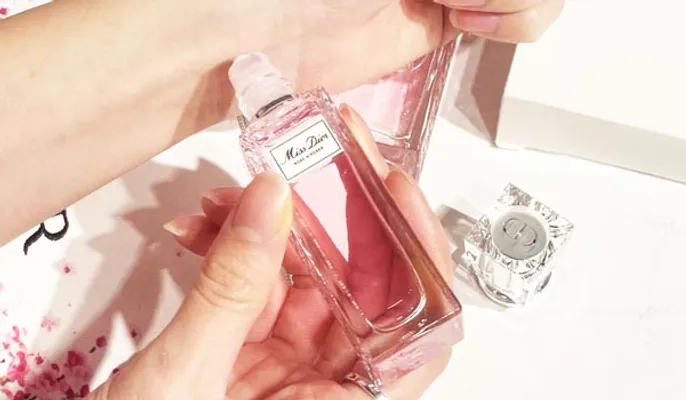 Nước hoa dạng chấm là gì? Top 12 nước hoa chấm cao cấp rất thơm - 1