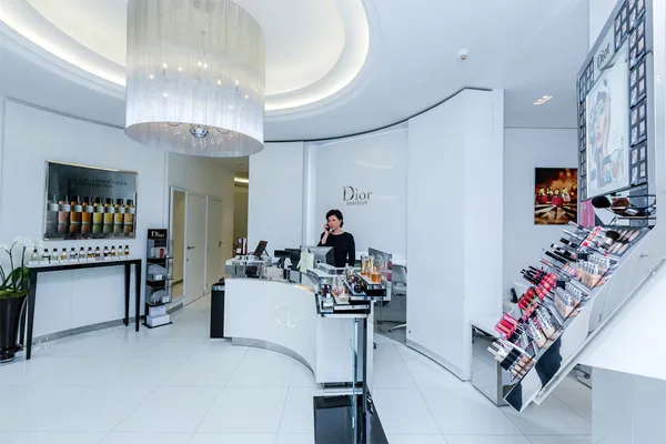 Top 15 cửa hàng Dior tại Việt Nam quy mô lớn uy tín, giá tốt - 1