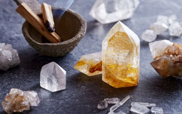 Đá Citrine: Nguồn Gốc, Công Dụng & Ý Nghĩa Phong Thủy - 1
