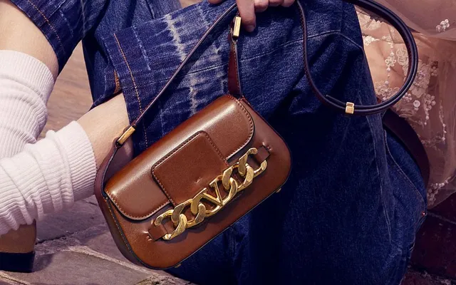 Túi Valentino Có Tốt Không? Review 5 Mẫu Túi Nổi Bật 2026 - 2