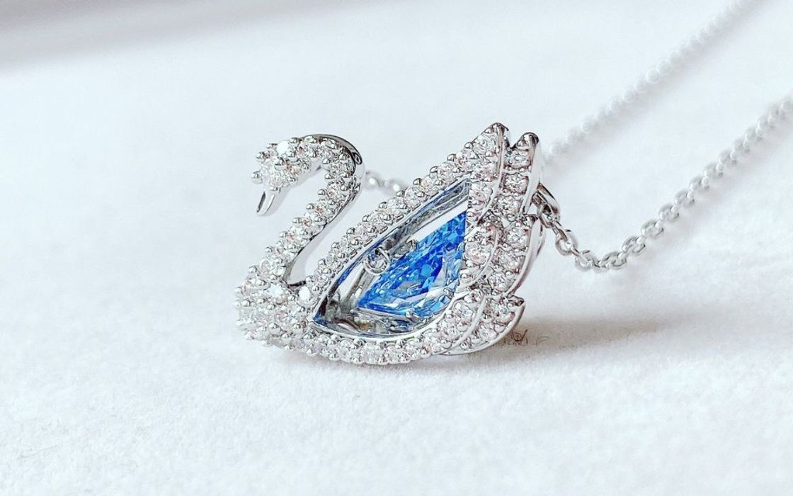 Top 8 Dây Chuyền Thiên Nga Swarovski Được Yêu Rất Thích 2026