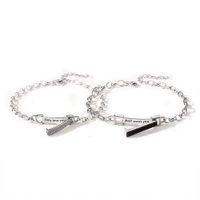 Vòng Đeo Tay Đôi LiLi Jewelry Mặt Đóng Mở Khắc Chữ Đính Đá CZ Lili_361965 Màu Bạc