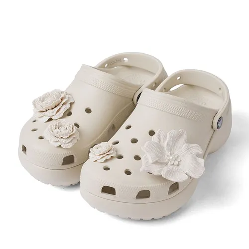 Giày Nữ Crocs Classic Platform Bouquet Woman Sandal Almond Tint, Lightweight Flexible 360-degree Comfort Màu Kem Size 36