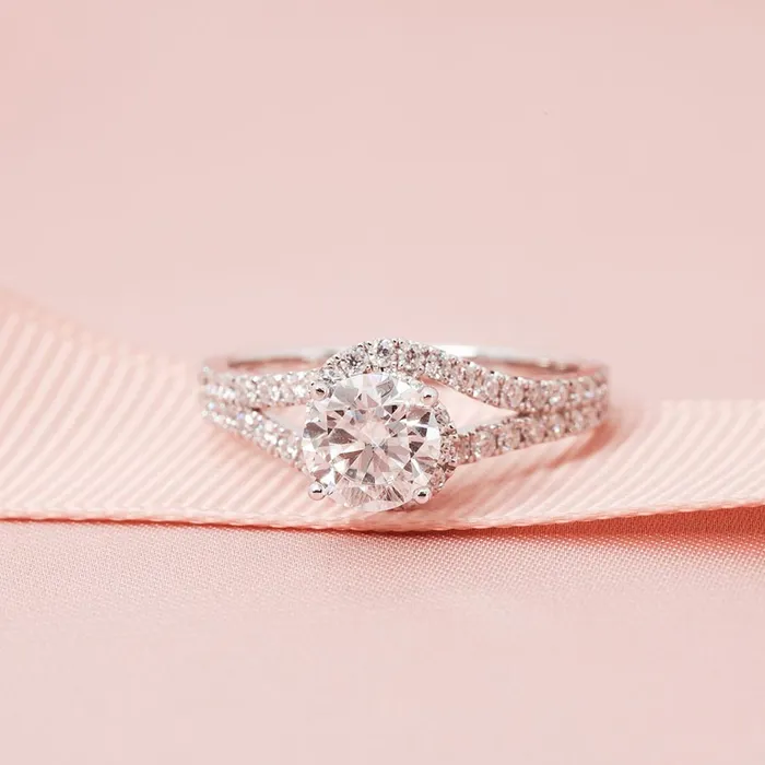 Nhẫn Đính Hôn Morina Soul N0504 Màu Vàng Trắng