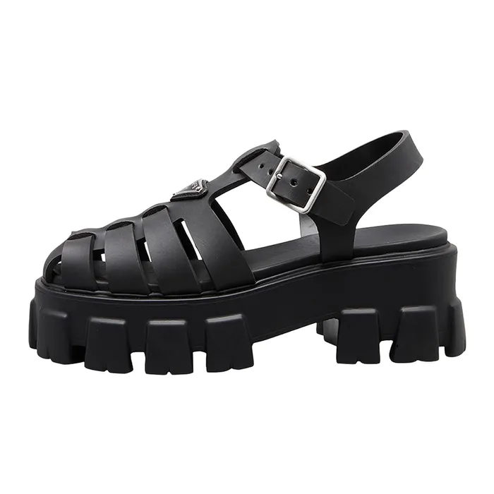 Dép Sandal Nữ Prada Rubber Logo Chunky-Sole Fisherman Sandals Màu Đen