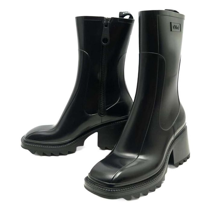 Giày Boot Nữ Chloé Betty Rain CHC22A239Z2001 Màu Đen Size 35