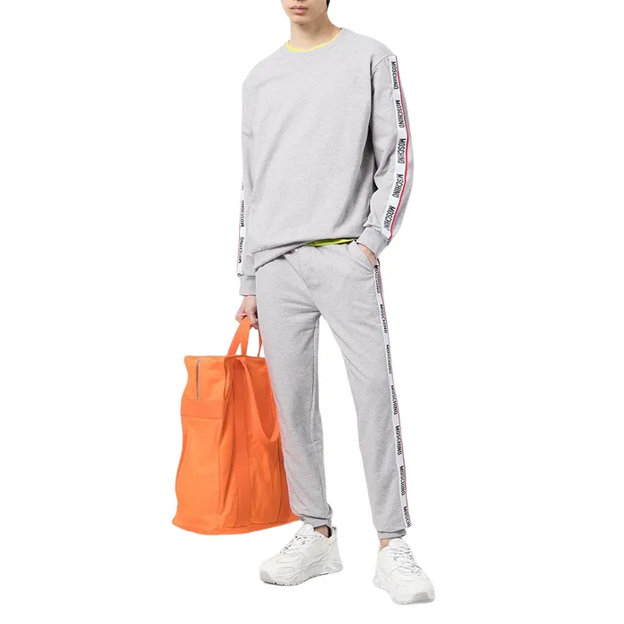 Bộ Quần Áo Nỉ Nam Moschino Logo-Tape Crew Neck Sweatshirt Màu Xám Size S