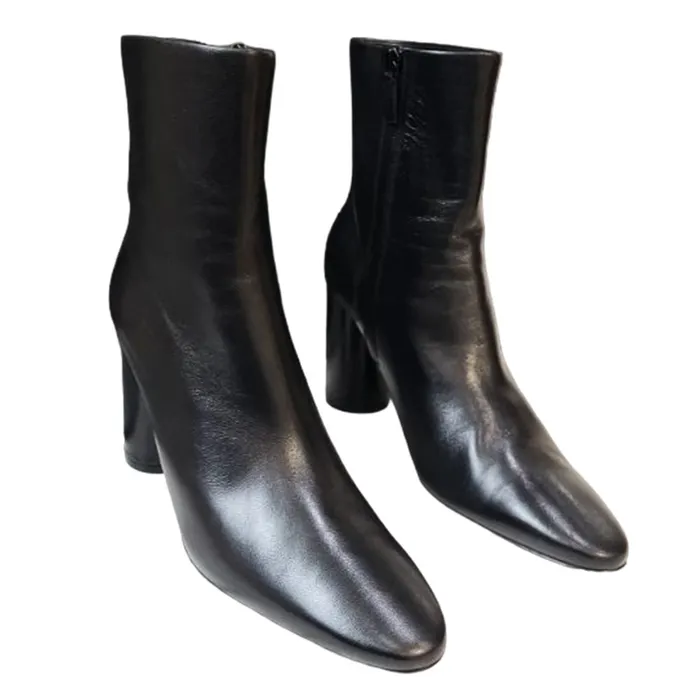 Giày Boot Nữ Balenciaga Màu Đen Size 37