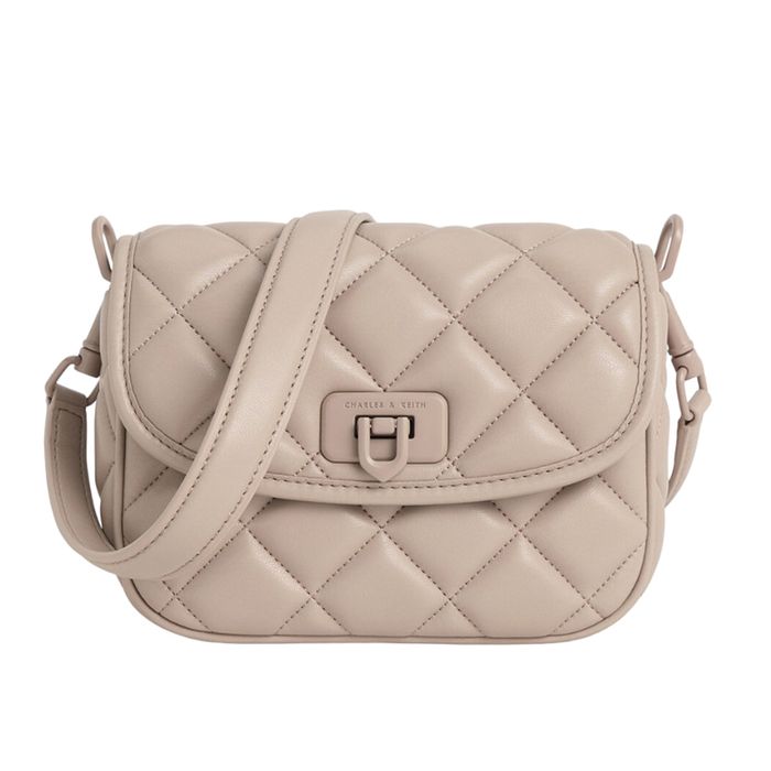 Túi Đeo Chéo Nữ Charles & Keith CNK Cressida Quilted Crossbody Bag Taupe 80782260 Màu Nâu