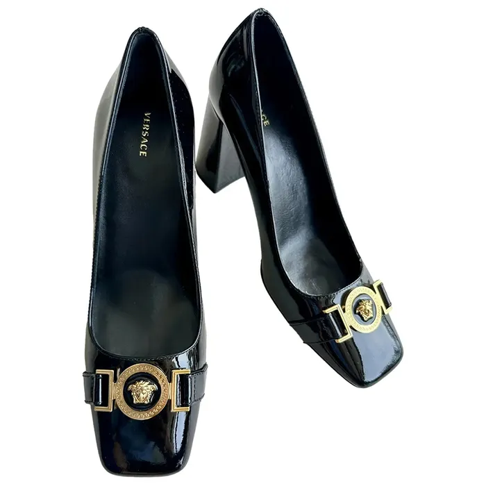 Giày Cao Gót Nữ Versace Patent Leather Heels Màu Đen Size 39
