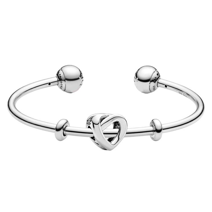 Vòng Đeo Tay Nữ Pandora Moments Open Bangle & Heart Charm Màu Bạc Size 16.5